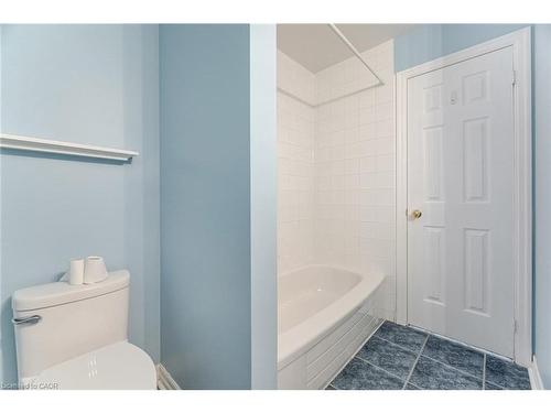 2499 Scotch Pine Drive, Oakville, ON - Indoor Photo Showing Bathroom