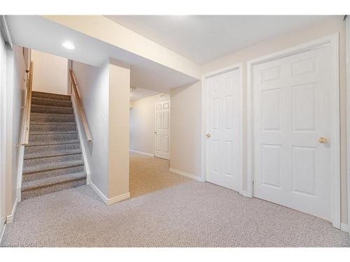 2499 Scotch Pine Drive, Oakville, ON - Indoor Photo Showing Other Room