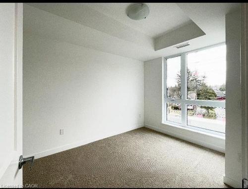 210-312 Erb Street W, Waterloo, ON - Indoor Photo Showing Other Room