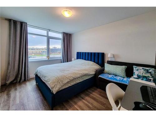 217-1 Redfern Avenue, Hamilton, ON - Indoor Photo Showing Bedroom