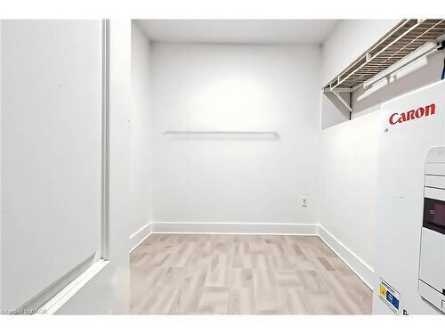 217-1 Redfern Avenue, Hamilton, ON - Indoor