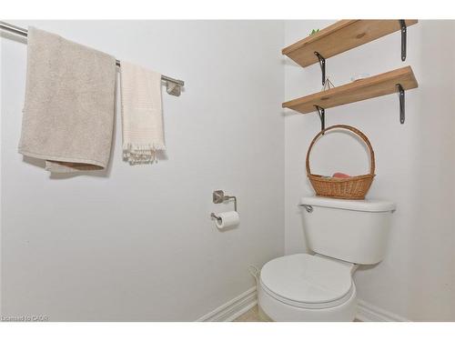 355 Hobbs Crescent, Milton, ON - Indoor Photo Showing Bathroom