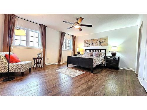 355 Hobbs Crescent, Milton, ON - Indoor Photo Showing Bedroom