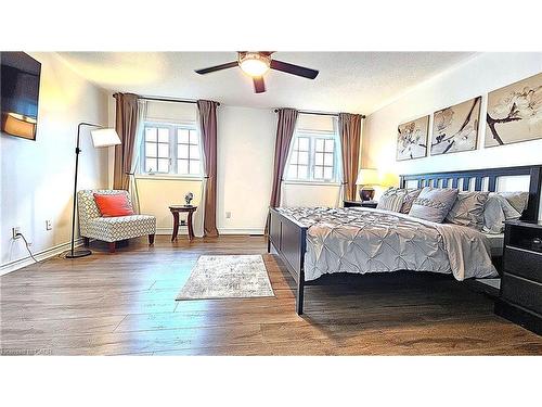 355 Hobbs Crescent, Milton, ON - Indoor Photo Showing Bedroom