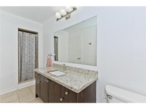 355 Hobbs Crescent, Milton, ON - Indoor Photo Showing Bathroom