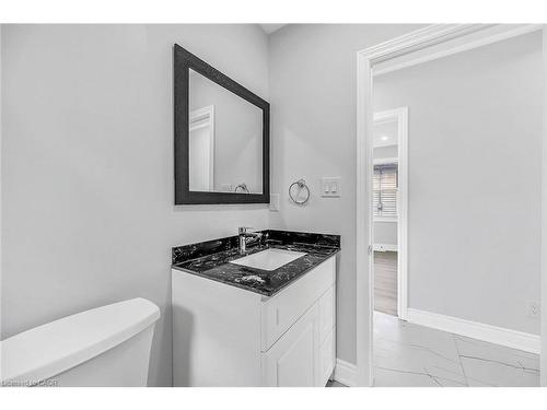 220 Grenfell Street, Hamilton, ON - Indoor Photo Showing Bathroom