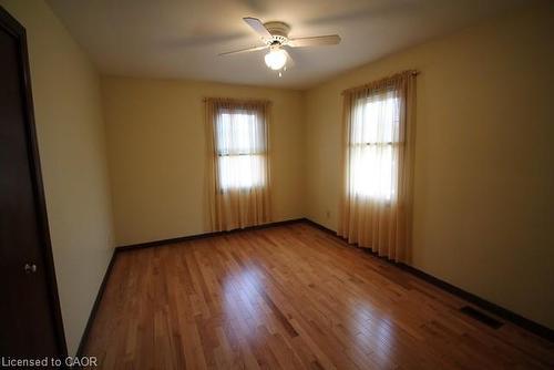 143 St James Street S, Waterford, ON - Indoor Photo Showing Other Room