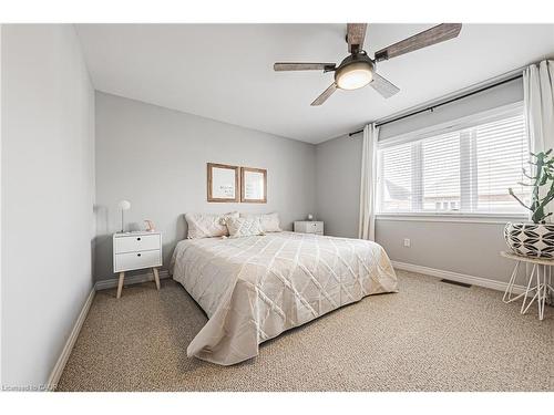 8 Matteo Trail, Hamilton, ON - Indoor Photo Showing Bedroom