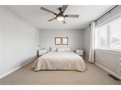 8 Matteo Trail, Hamilton, ON - Indoor Photo Showing Bedroom