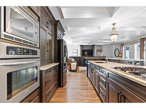 20 Grandy Lane, Cambridge, ON - Indoor Photo Showing Kitchen With Upgraded Kitchen