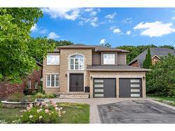 120 Davidson Boulevard  Dundas, ON L9H 7M5
