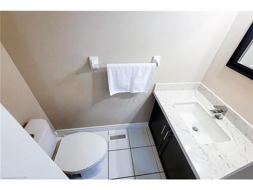 2 Citation Crescent, Hamilton, ON - Indoor Photo Showing Bathroom