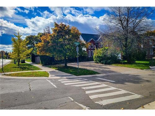 2 Citation Crescent, Hamilton, ON - Outdoor