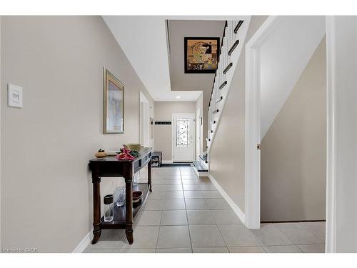 10 Edgewater Drive, Stoney Creek, ON - Indoor Photo Showing Other Room