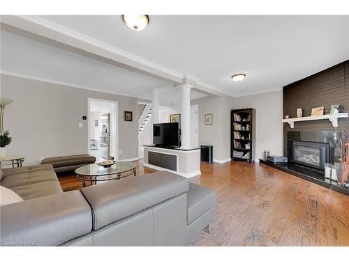 10 Edgewater Drive, Stoney Creek, ON - Indoor Photo Showing Living Room With Fireplace