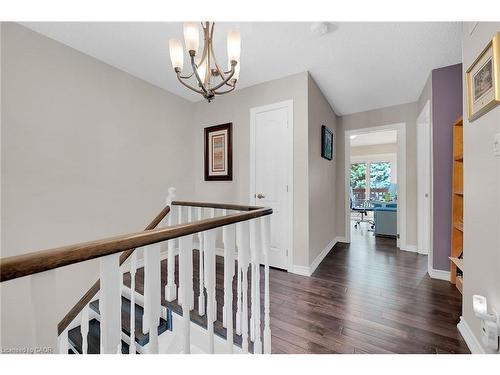 10 Edgewater Drive, Stoney Creek, ON - Indoor Photo Showing Other Room