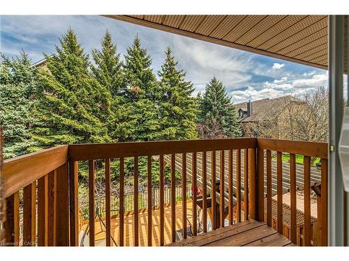 10 Edgewater Drive, Stoney Creek, ON - Outdoor With Balcony
