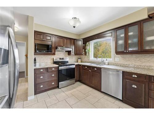 84 Chatterson Drive, Ancaster, ON - Indoor Photo Showing Kitchen