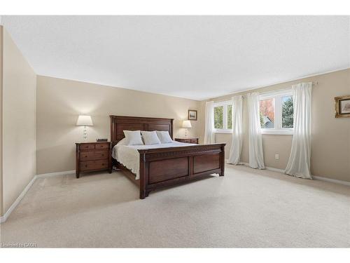 84 Chatterson Drive, Ancaster, ON - Indoor Photo Showing Bedroom