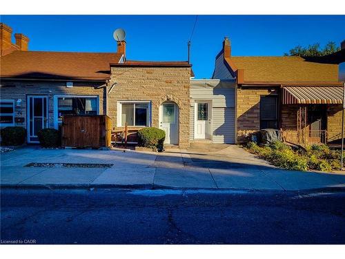 2-26 Barton Street W, Hamilton, ON - Outdoor