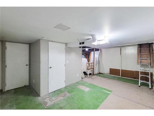 2-26 Barton Street W, Hamilton, ON - Indoor Photo Showing Other Room