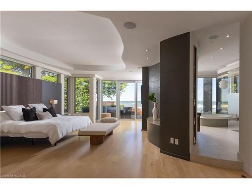 1540 Watersedge Road, Mississauga, ON - Indoor Photo Showing Bedroom