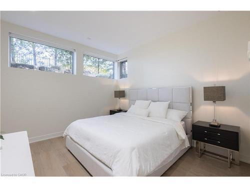 1540 Watersedge Road, Mississauga, ON - Indoor Photo Showing Bedroom