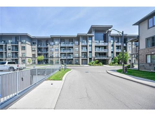 311-35 Southshore Crescent  Hamilton, ON L8W 3W6