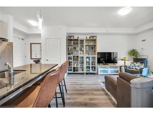 311-35 Southshore Crescent, Hamilton, ON - Indoor