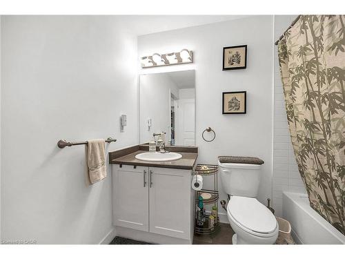 311-35 Southshore Crescent, Hamilton, ON - Indoor Photo Showing Bathroom