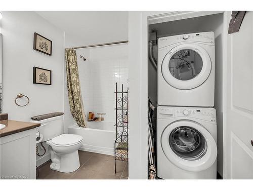 311-35 Southshore Crescent, Hamilton, ON - Indoor Photo Showing Laundry Room