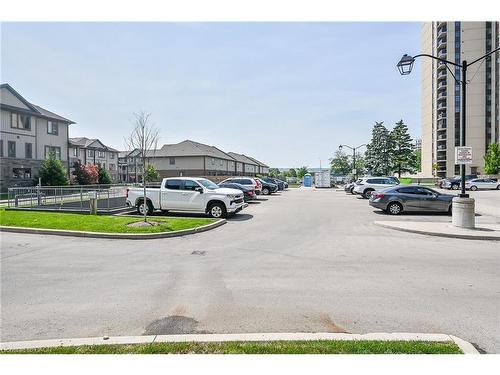 311-35 Southshore Crescent, Hamilton, ON - Outdoor