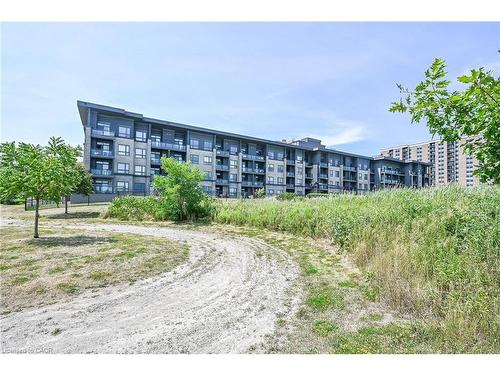 311-35 Southshore Crescent, Hamilton, ON - Outdoor With Balcony