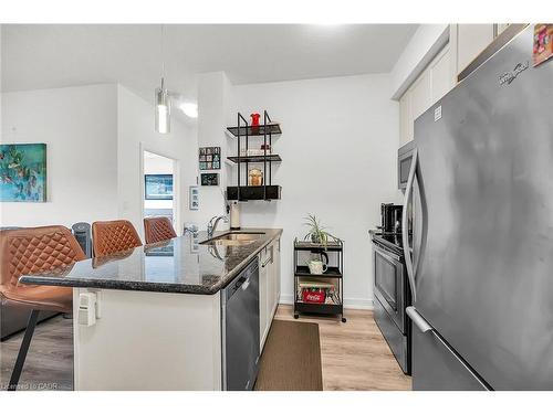 311-35 Southshore Crescent, Hamilton, ON - Indoor Photo Showing Kitchen With Stainless Steel Kitchen With Upgraded Kitchen