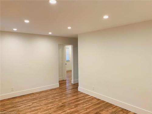 204 West 19Th Street, Hamilton, ON - Indoor Photo Showing Other Room