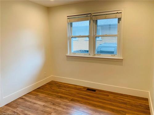 204 West 19Th Street, Hamilton, ON - Indoor Photo Showing Other Room