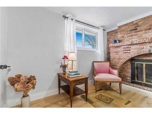 3 Northgate Drive, Welland, ON - Indoor With Fireplace