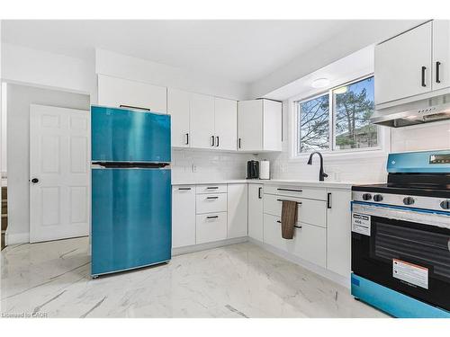 3 Northgate Drive, Welland, ON - Indoor Photo Showing Kitchen