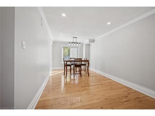 55 Enfield Drive, Cambridge, ON - Indoor