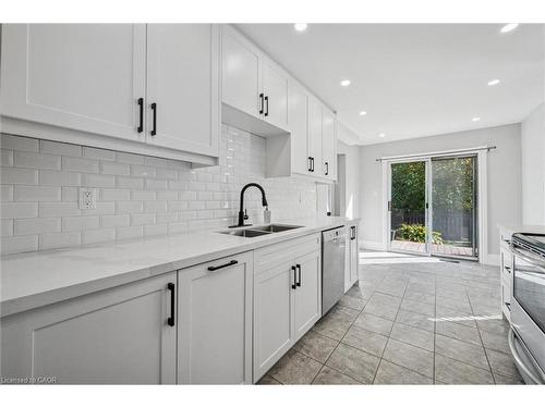 55 Enfield Drive, Cambridge, ON - Indoor Photo Showing Kitchen With Double Sink With Upgraded Kitchen