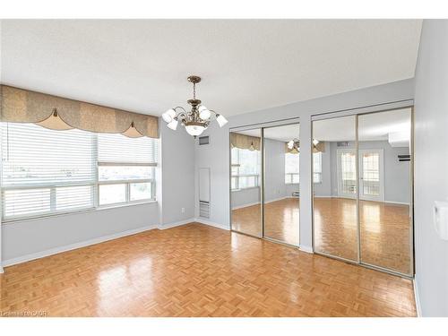 404-495 Highway 8, Stoney Creek, ON - Indoor Photo Showing Other Room