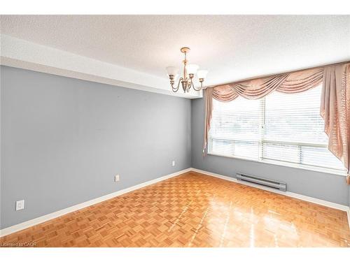 404-495 Highway 8, Stoney Creek, ON - Indoor Photo Showing Other Room