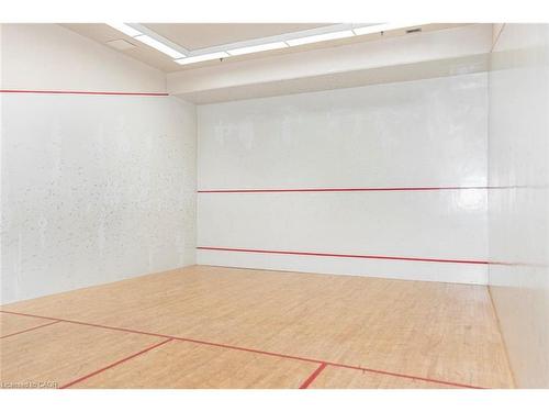 404-495 Highway 8, Stoney Creek, ON - Indoor Photo Showing Other Room