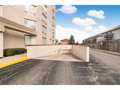 404-495 Highway 8, Stoney Creek, ON - Outdoor With Exterior