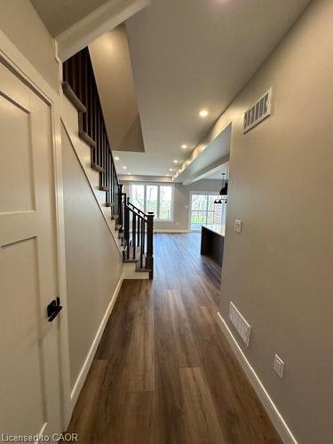 39-40 Walker Road, Ingersoll, ON - Indoor Photo Showing Other Room