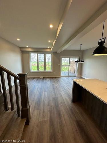 39-40 Walker Road, Ingersoll, ON - Indoor Photo Showing Other Room