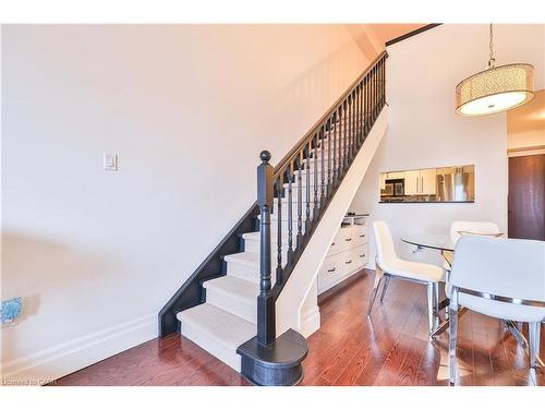 404-185 Robinson Street, Oakville, ON - Indoor Photo Showing Other Room