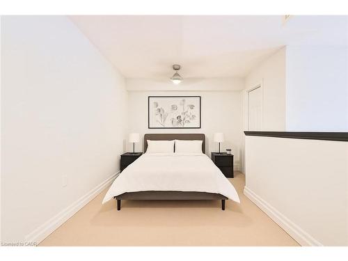 404-185 Robinson Street, Oakville, ON - Indoor Photo Showing Bedroom