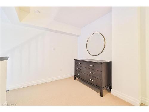 404-185 Robinson Street, Oakville, ON - Indoor Photo Showing Other Room