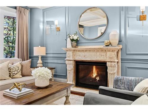 172 Boxley Road, Burlington, ON - Indoor Photo Showing Living Room With Fireplace